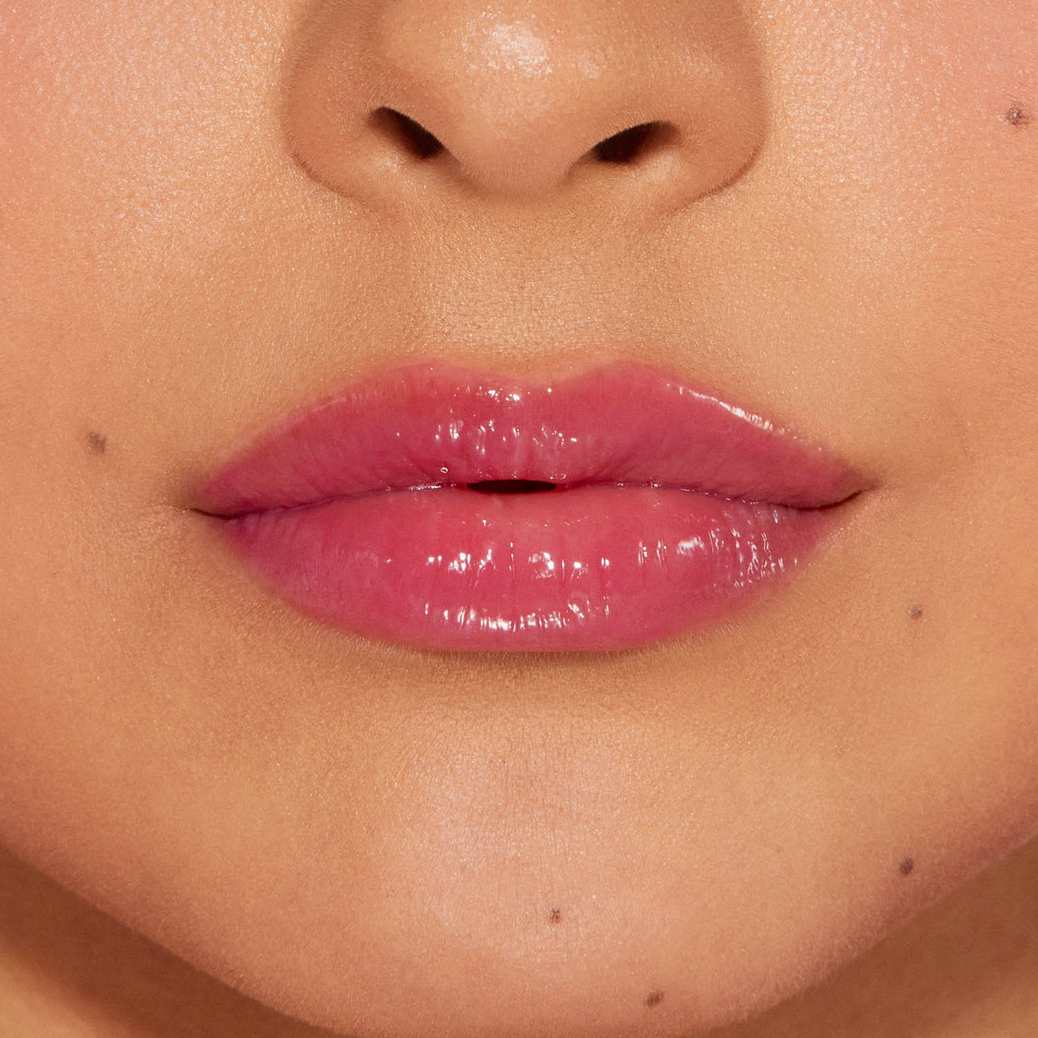 PILLOW BALM GLOSS LIP TREATMENT (BÁLSAMO HIDRATANTE PARA LABIOS)